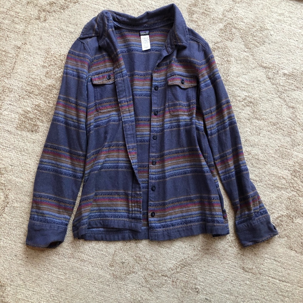 Patagonia like-new flannel. Women’s 4
